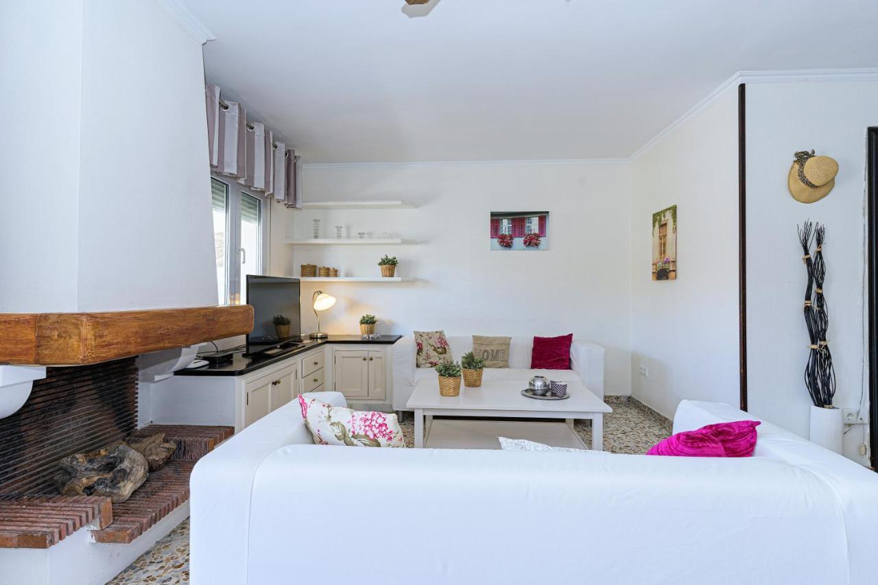 Andaluz Apartments - Algarrobo 内尔哈 外观 照片