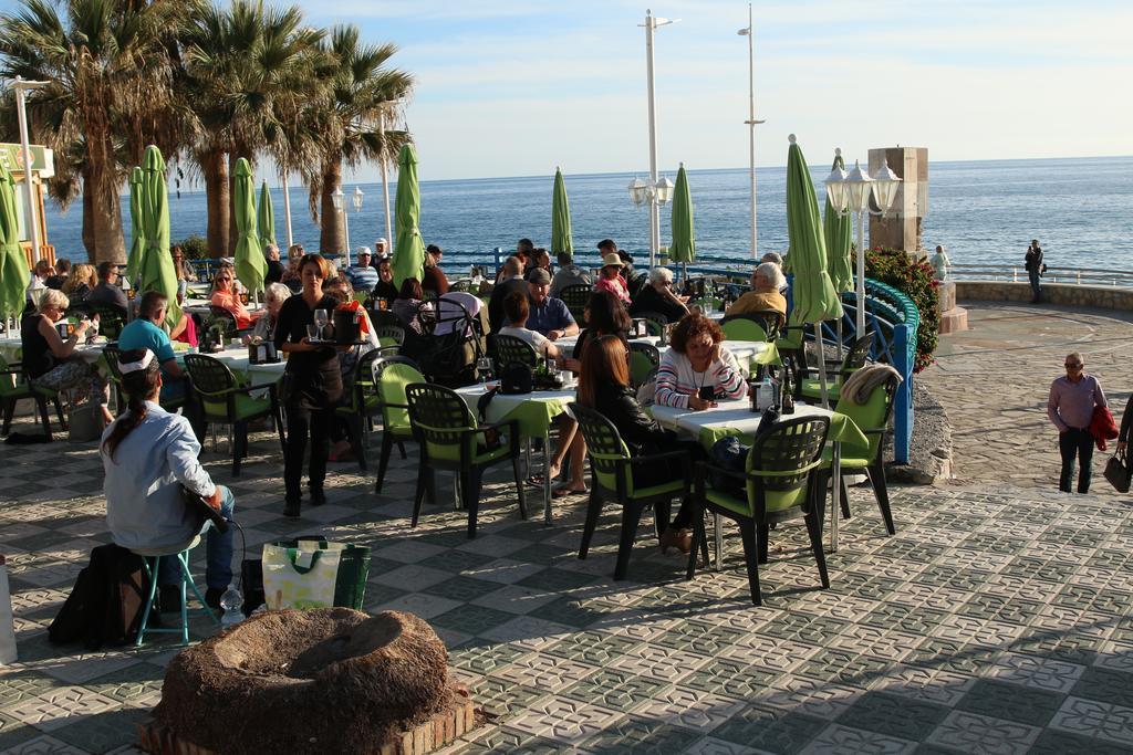 Andaluz Apartments - Algarrobo 内尔哈 外观 照片